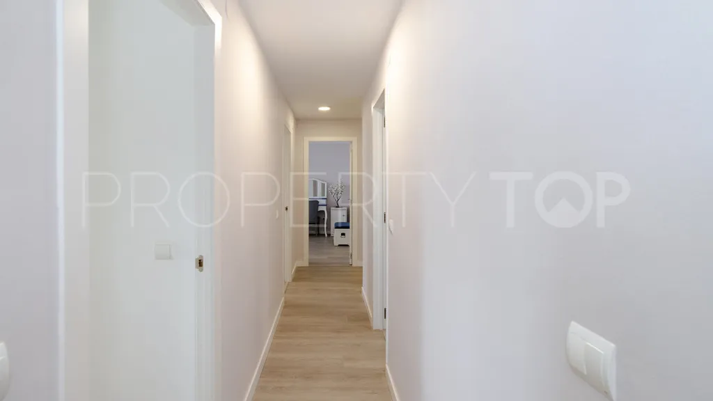 Estepona, apartamento con 3 dormitorios en venta