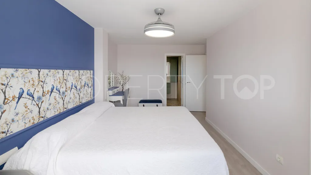 Estepona, apartamento con 3 dormitorios en venta