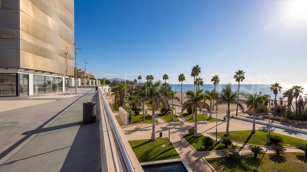 Estepona, apartamento con 3 dormitorios en venta