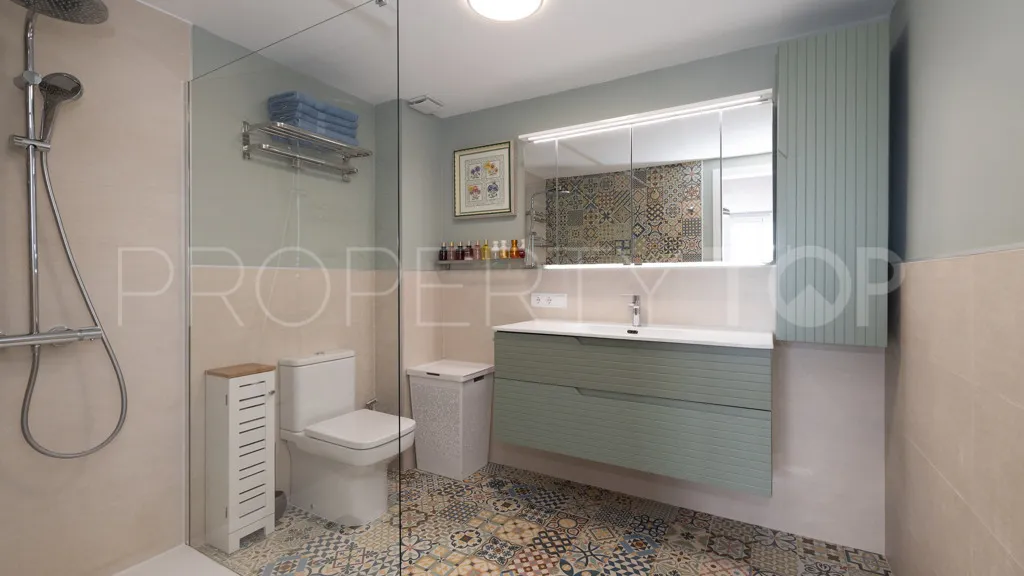 Estepona, apartamento con 3 dormitorios en venta