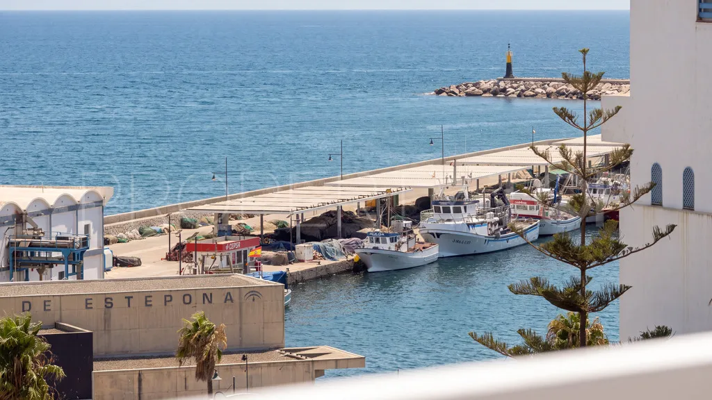 Estepona, apartamento con 3 dormitorios en venta