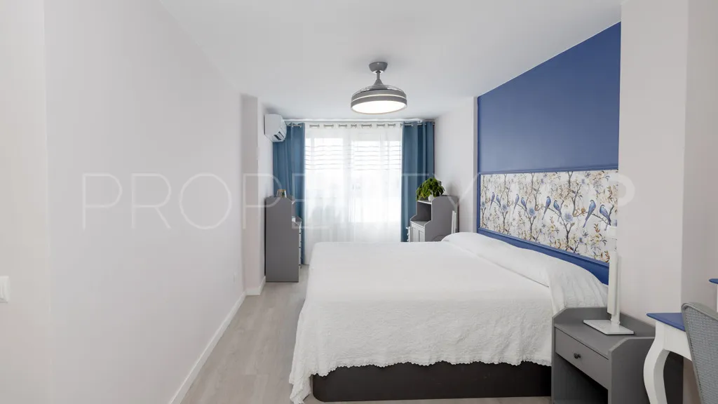 Estepona, apartamento con 3 dormitorios en venta