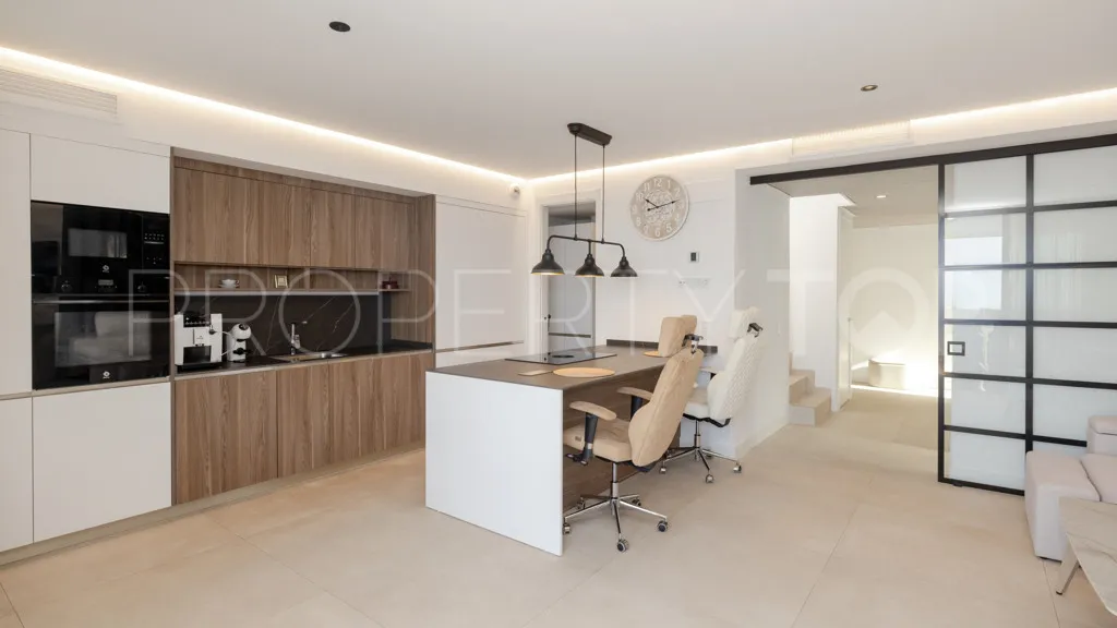 Apartment with 3 bedrooms for sale in Estepona