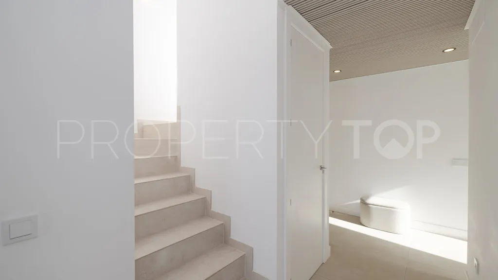 Apartment with 3 bedrooms for sale in Estepona