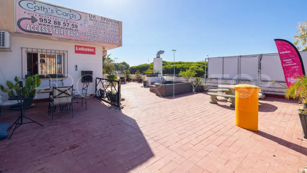 El Paraiso, edificio a la venta