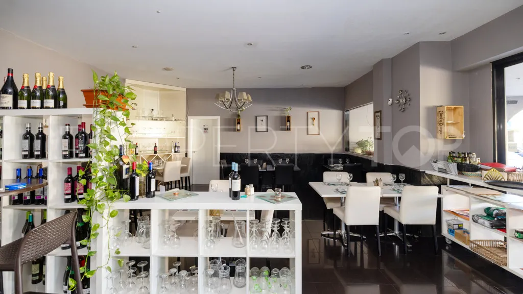 El Paraiso, edificio a la venta