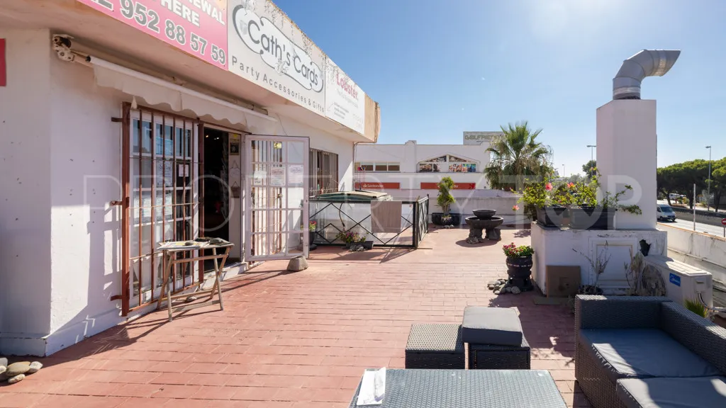 El Paraiso, edificio a la venta