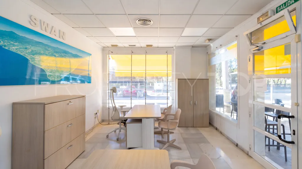 El Paraiso, edificio a la venta