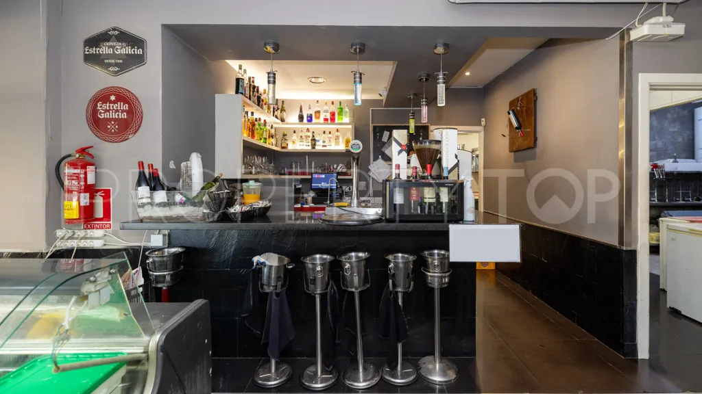 El Paraiso, edificio a la venta
