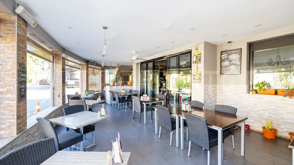 El Paraiso, edificio a la venta