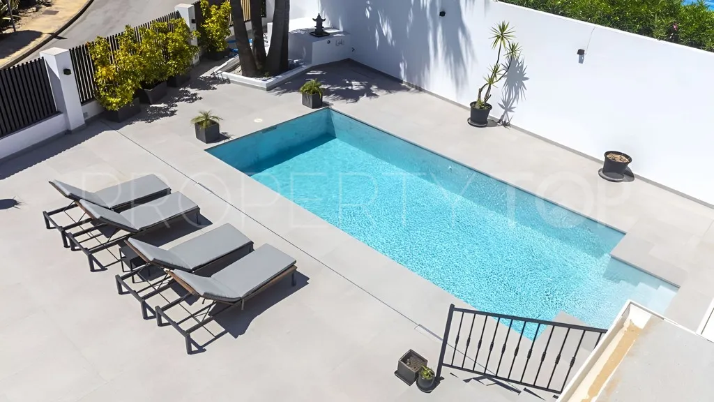 For sale chalet in Monte Biarritz with 6 bedrooms