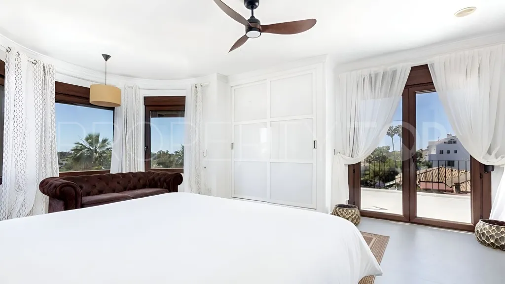 For sale chalet in Monte Biarritz with 6 bedrooms