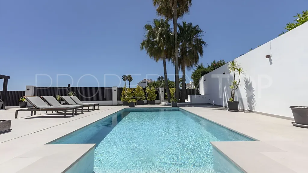 For sale chalet in Monte Biarritz with 6 bedrooms
