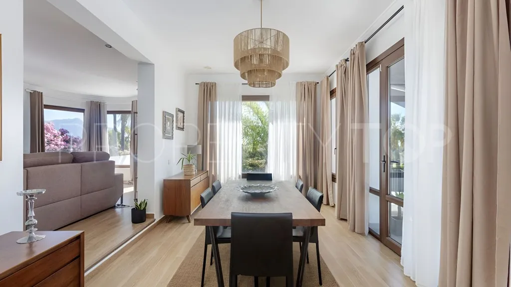 For sale chalet in Monte Biarritz with 6 bedrooms