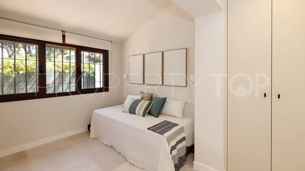 Se vende chalet en El Paraiso