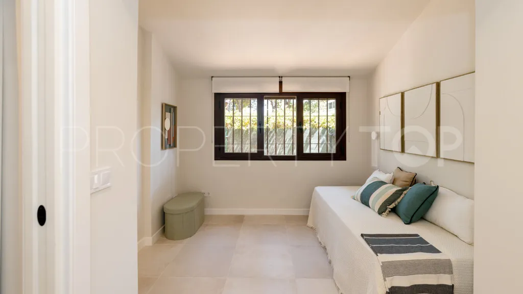 Se vende chalet en El Paraiso