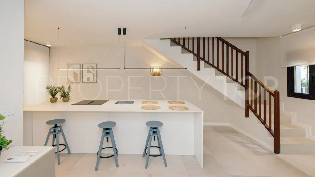 Se vende chalet en El Paraiso