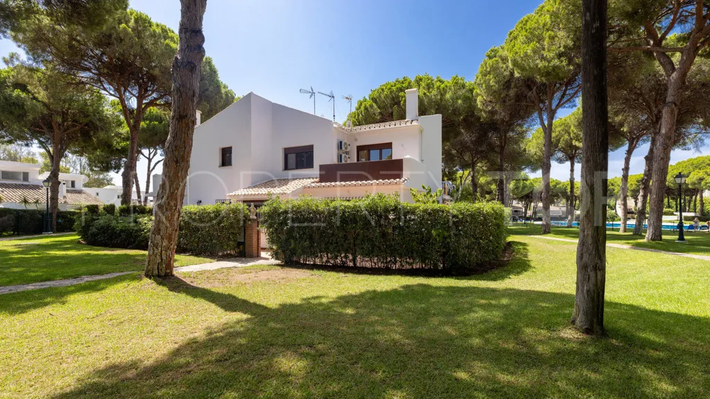 Se vende chalet en El Paraiso