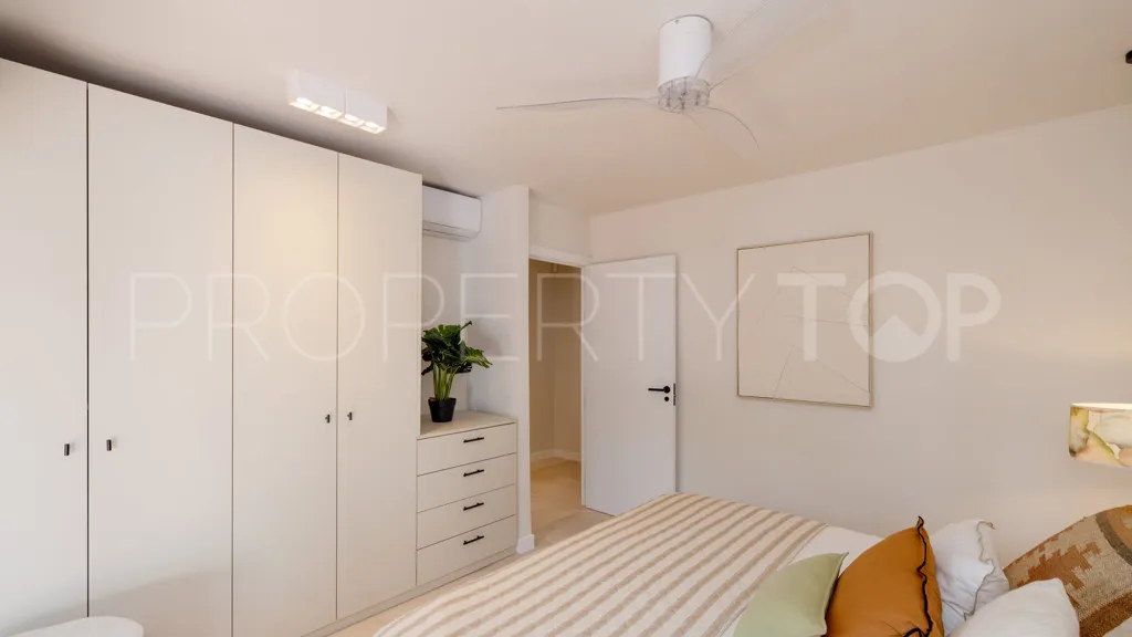 Se vende chalet en El Paraiso
