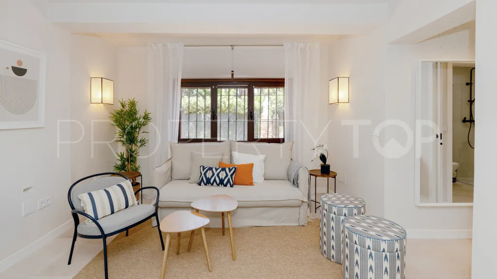 Se vende chalet en El Paraiso