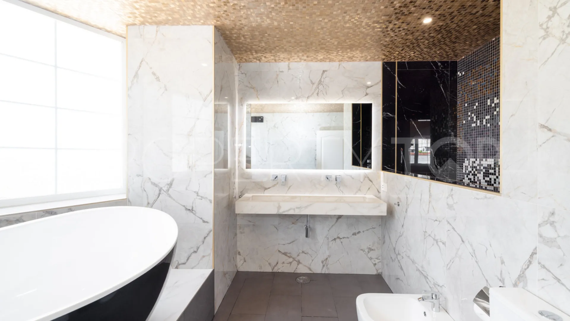 Chalet en venta en New Golden Mile