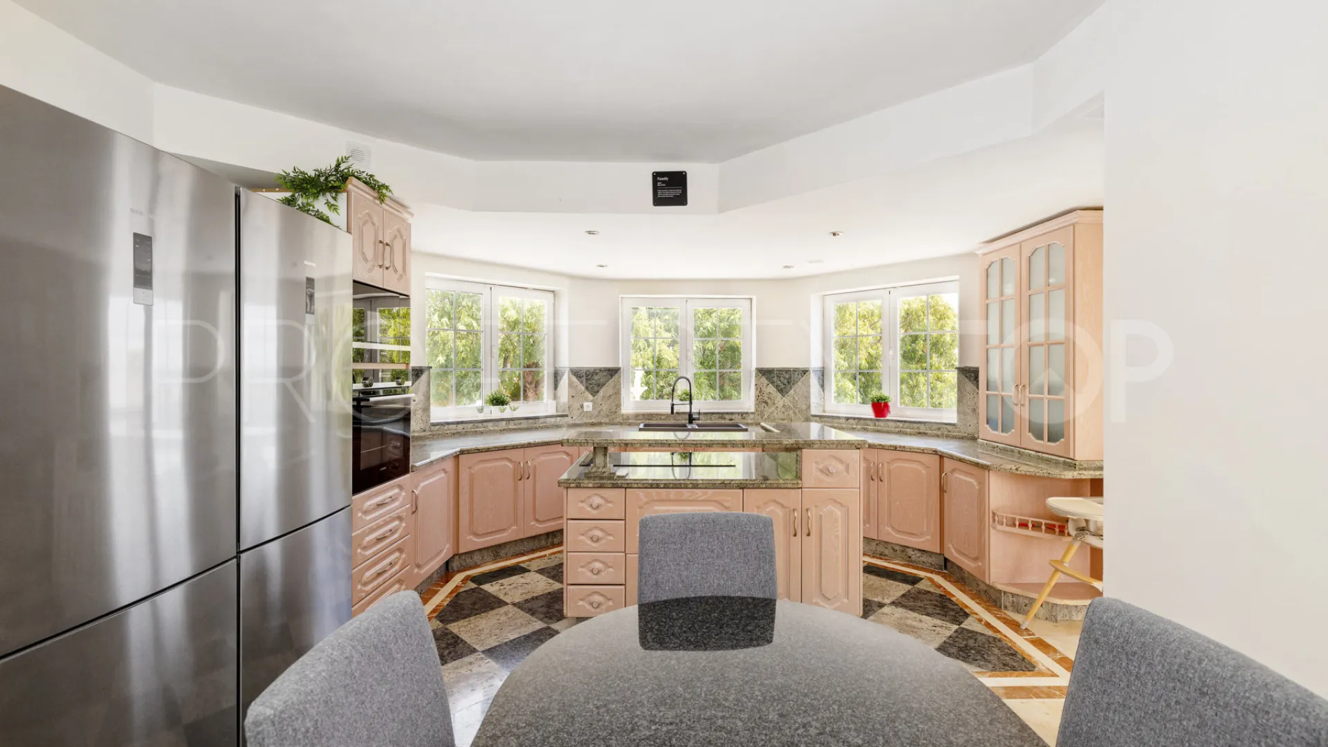 Chalet en venta en New Golden Mile
