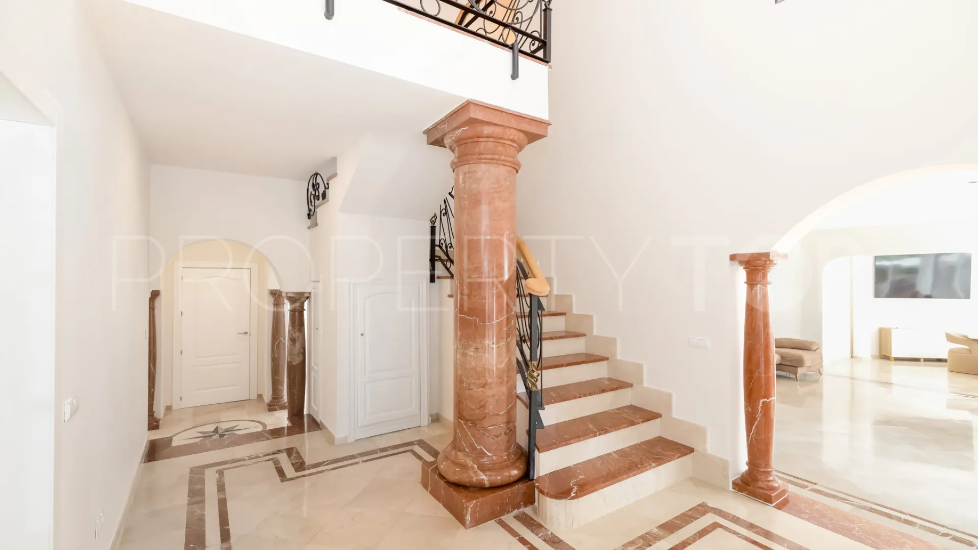 Chalet en venta en New Golden Mile