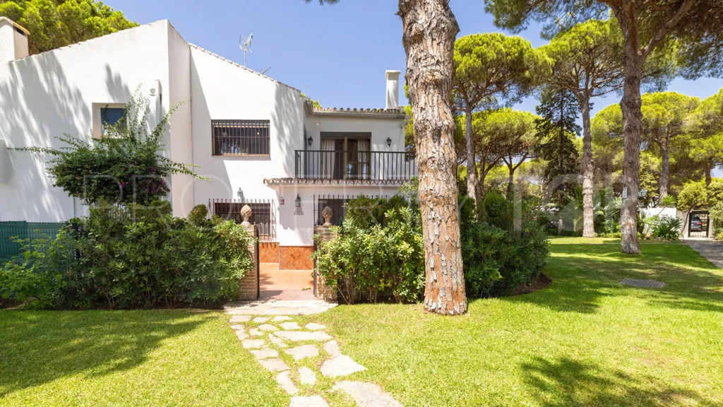 Se vende chalet en Benamara