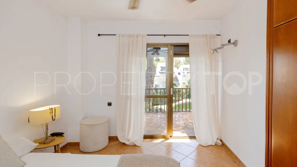 Se vende chalet en Benamara