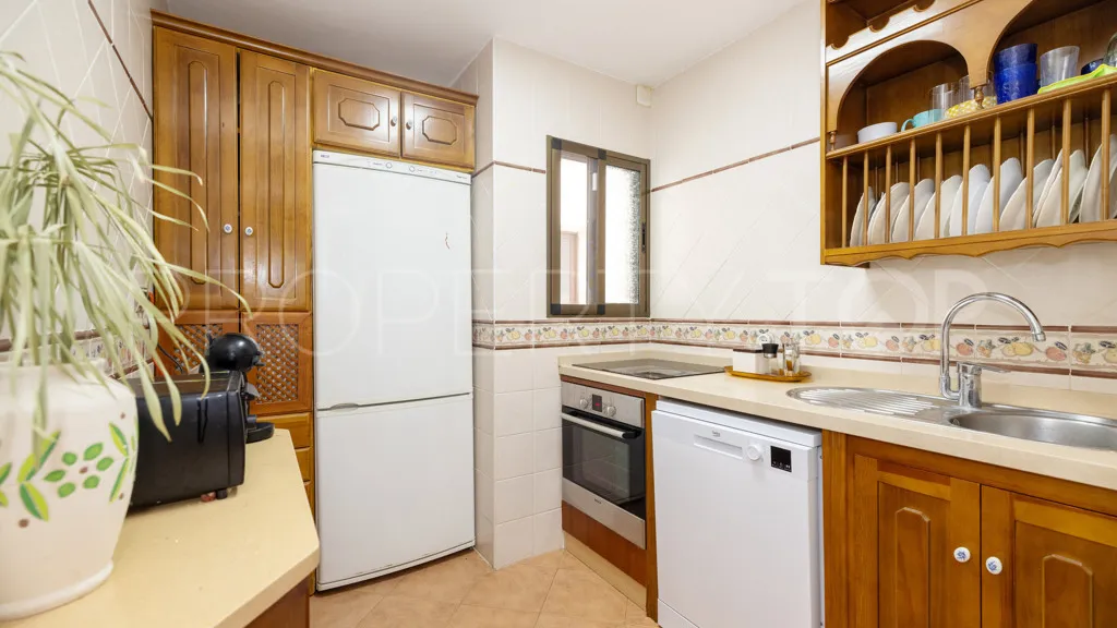 Se vende chalet en Benamara