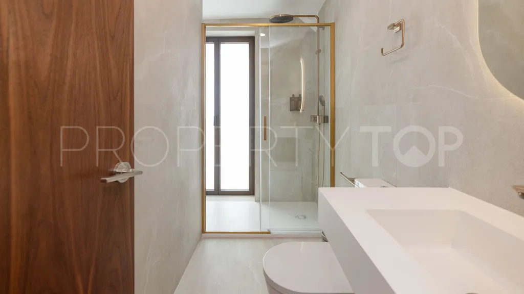 Se vende edificio en Estepona