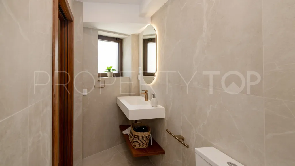 Se vende edificio en Estepona