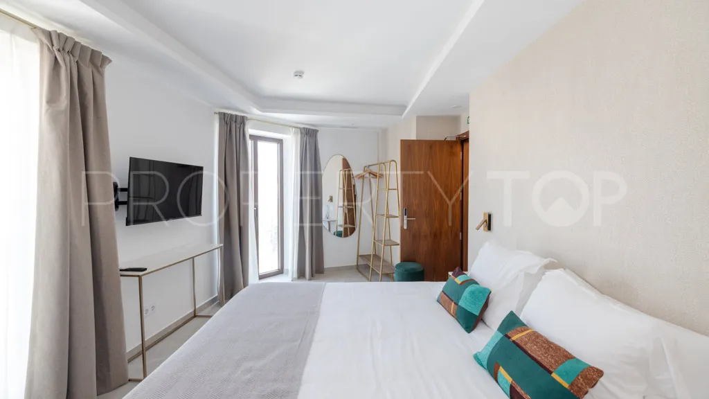 Se vende edificio en Estepona