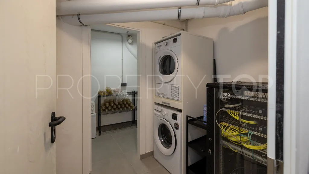 Se vende edificio en Estepona
