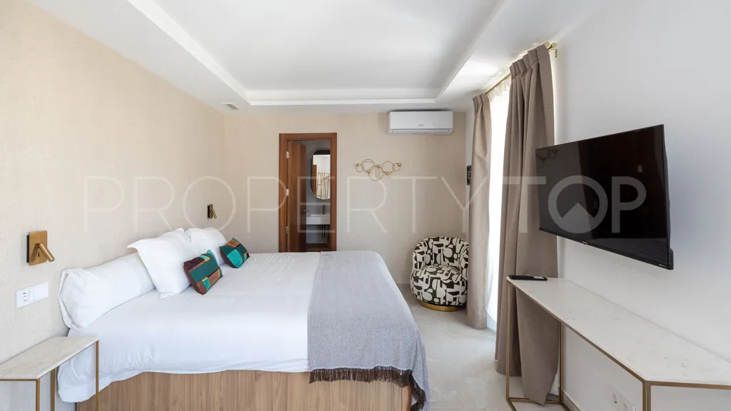 Se vende edificio en Estepona