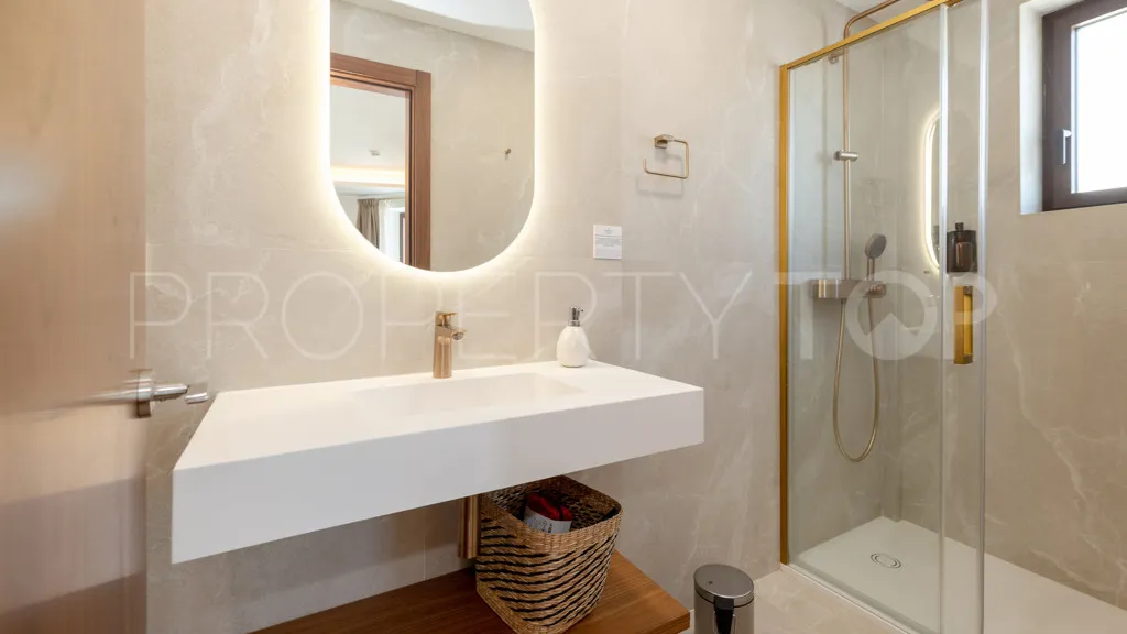 Se vende edificio en Estepona