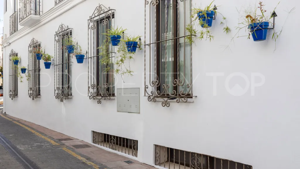 Se vende edificio en Estepona