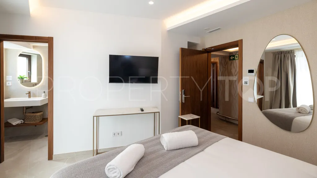 Se vende edificio en Estepona