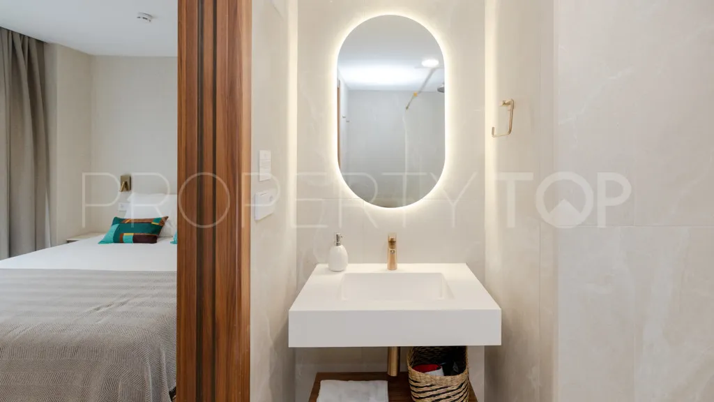 Se vende edificio en Estepona