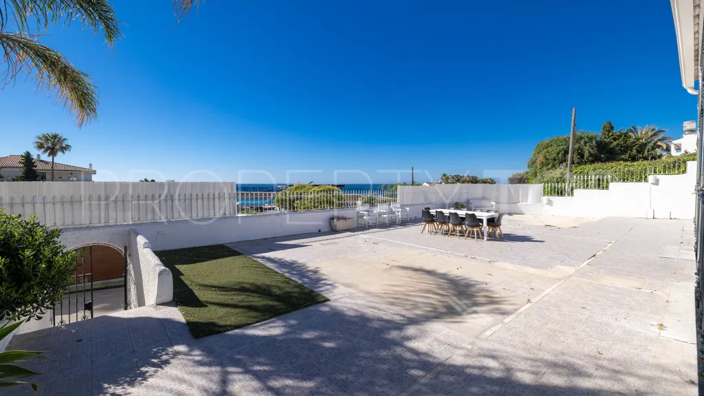 Estepona Golf chalet for sale