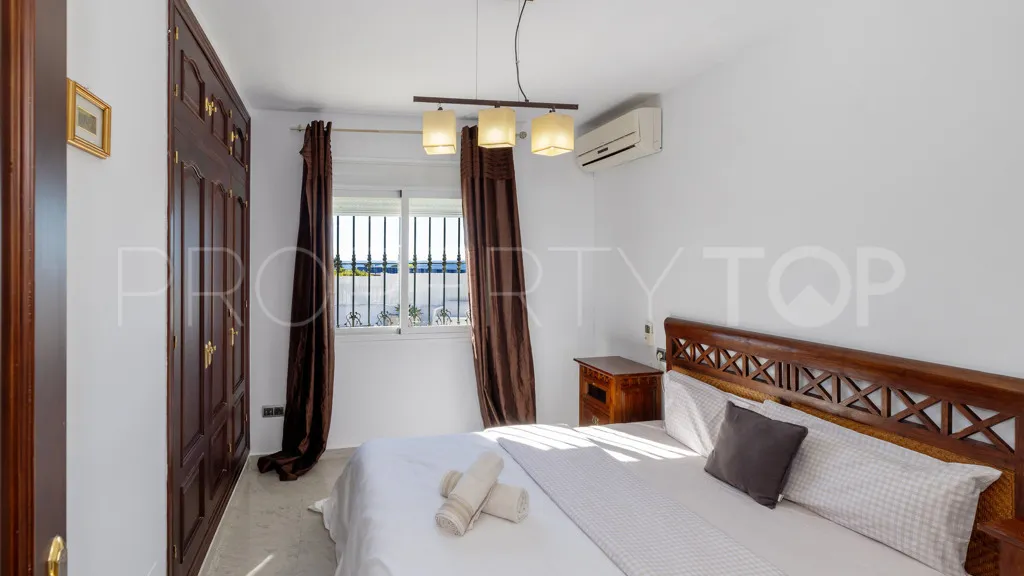 Estepona Golf chalet for sale