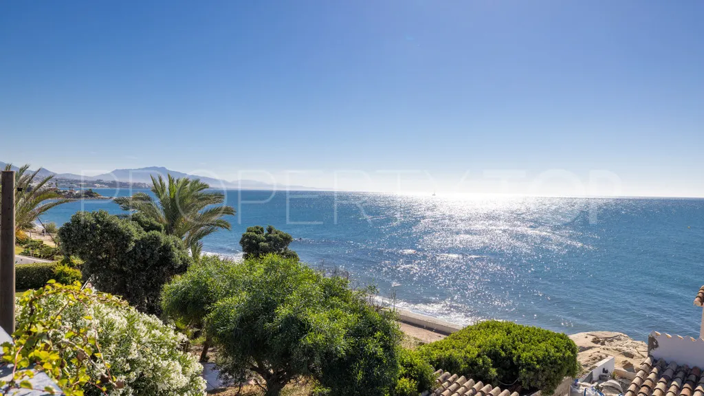 Estepona Golf chalet for sale