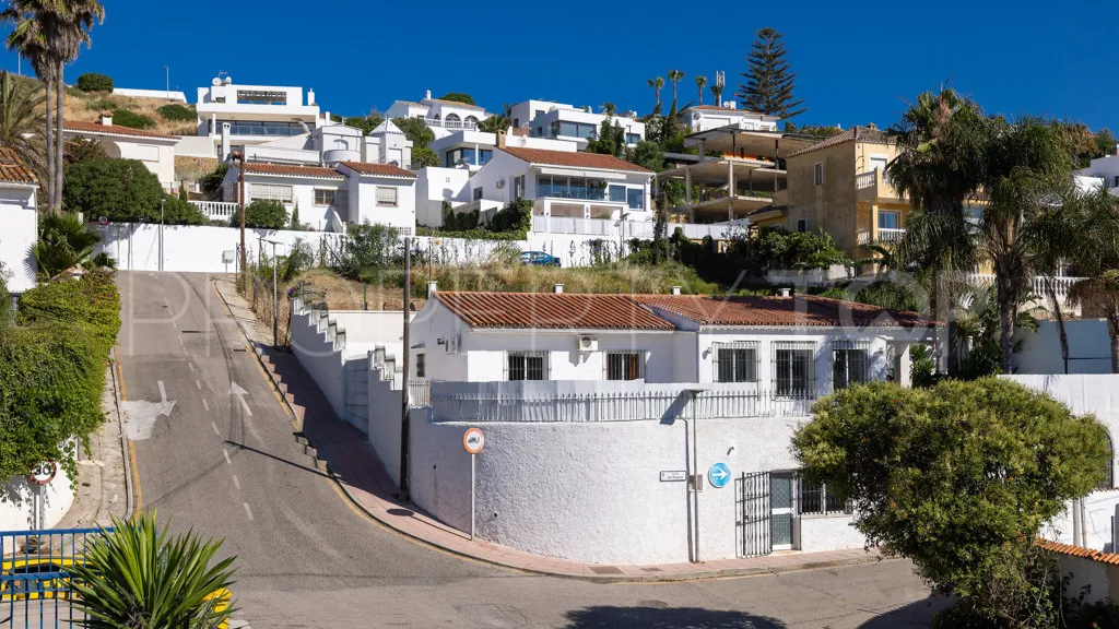 Estepona Golf chalet for sale
