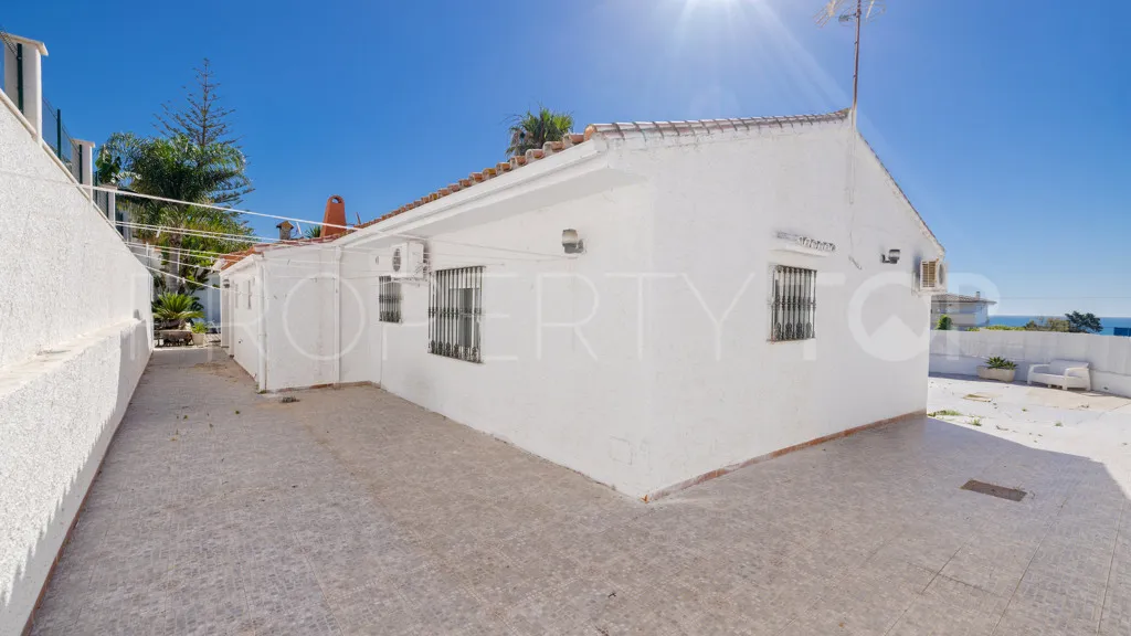 Estepona Golf chalet for sale