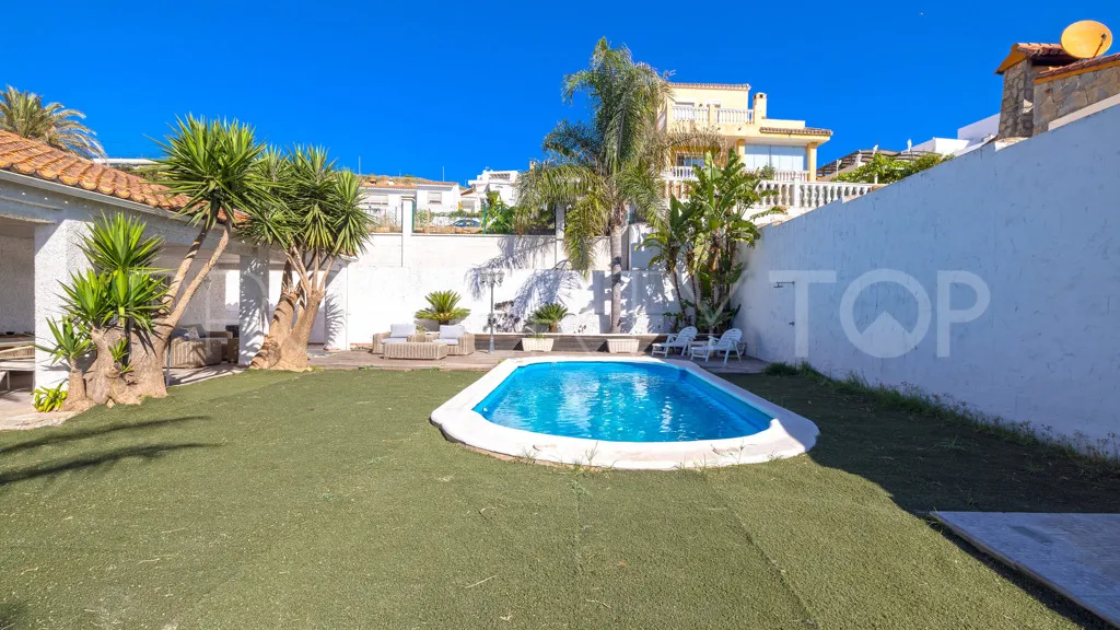 Estepona Golf chalet for sale