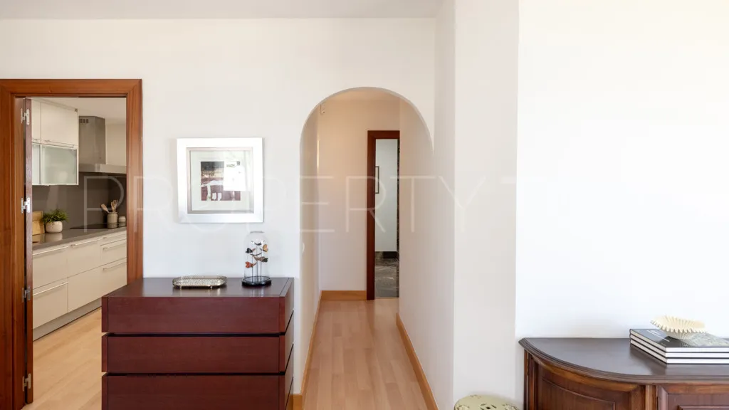 Se vende apartamento en Estepona Puerto de 3 dormitorios