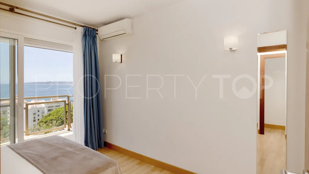 Se vende apartamento en Estepona Puerto de 3 dormitorios