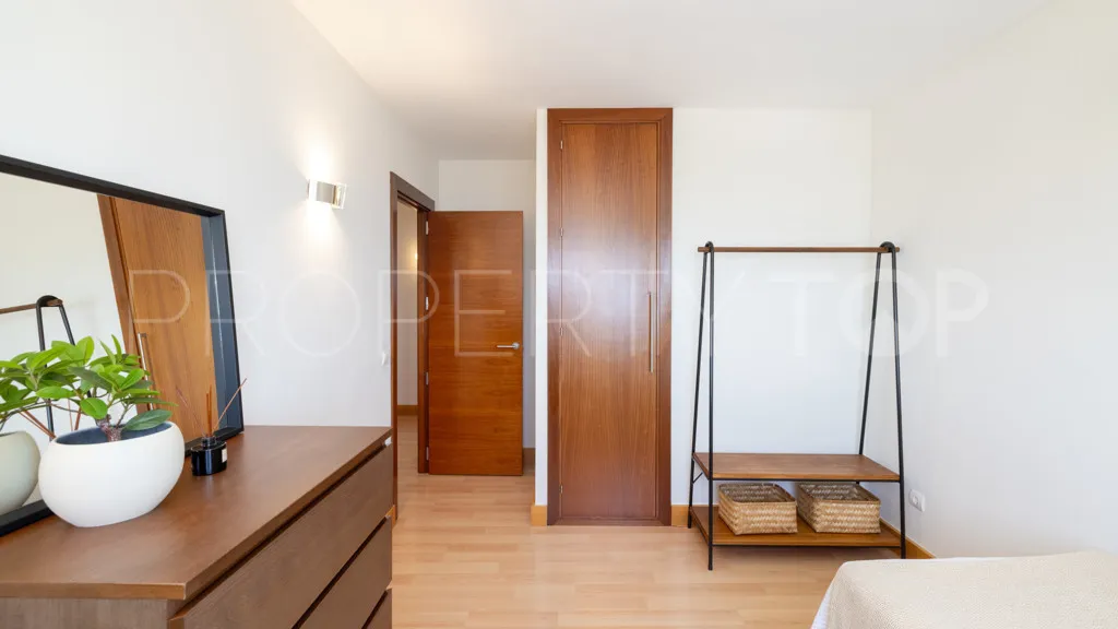 Se vende apartamento en Estepona Puerto de 3 dormitorios