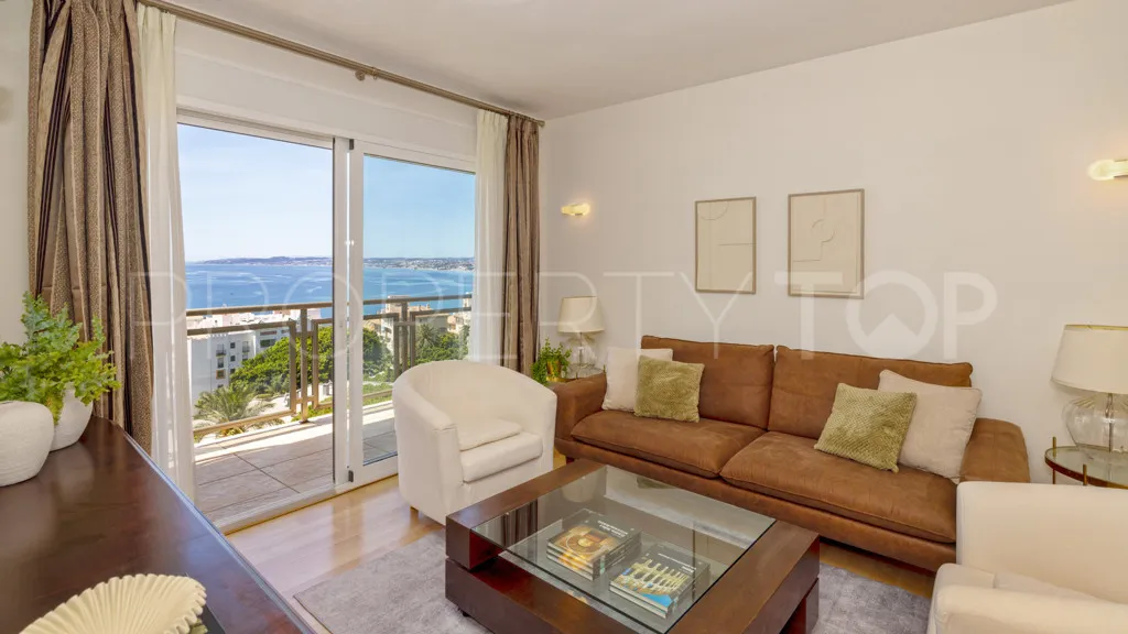 Se vende apartamento en Estepona Puerto de 3 dormitorios