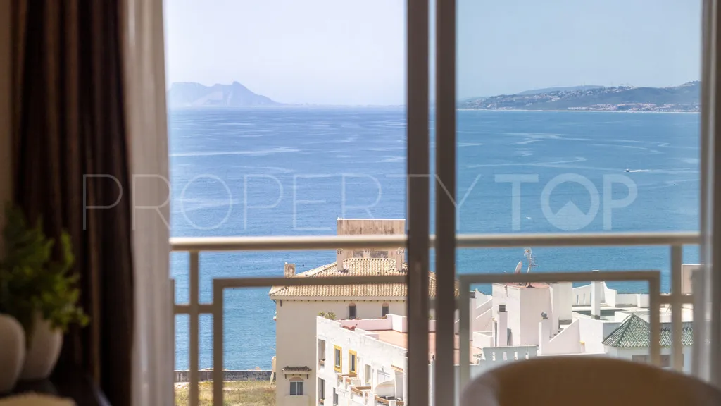 Se vende apartamento en Estepona Puerto de 3 dormitorios